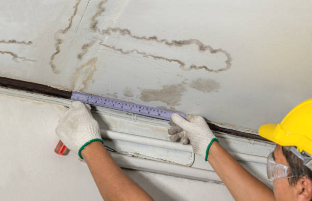 Reliable Basement Flood Cleanup contractor in Oakland, MI by Aqua Guard Water Damage
